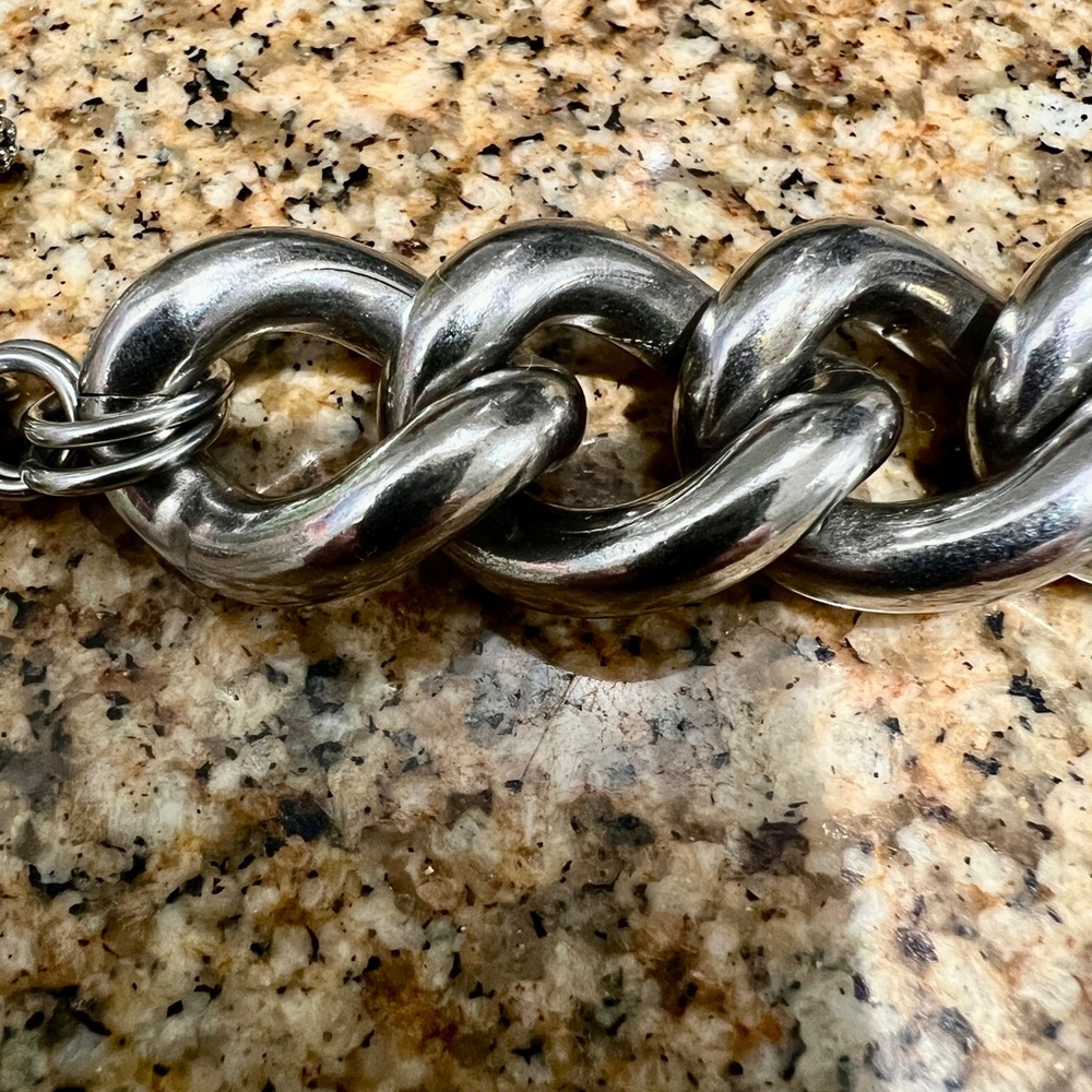 STUNNING Juicy Couture Chain Bracelet with Pave Crystals Link - Picture 8 of 10